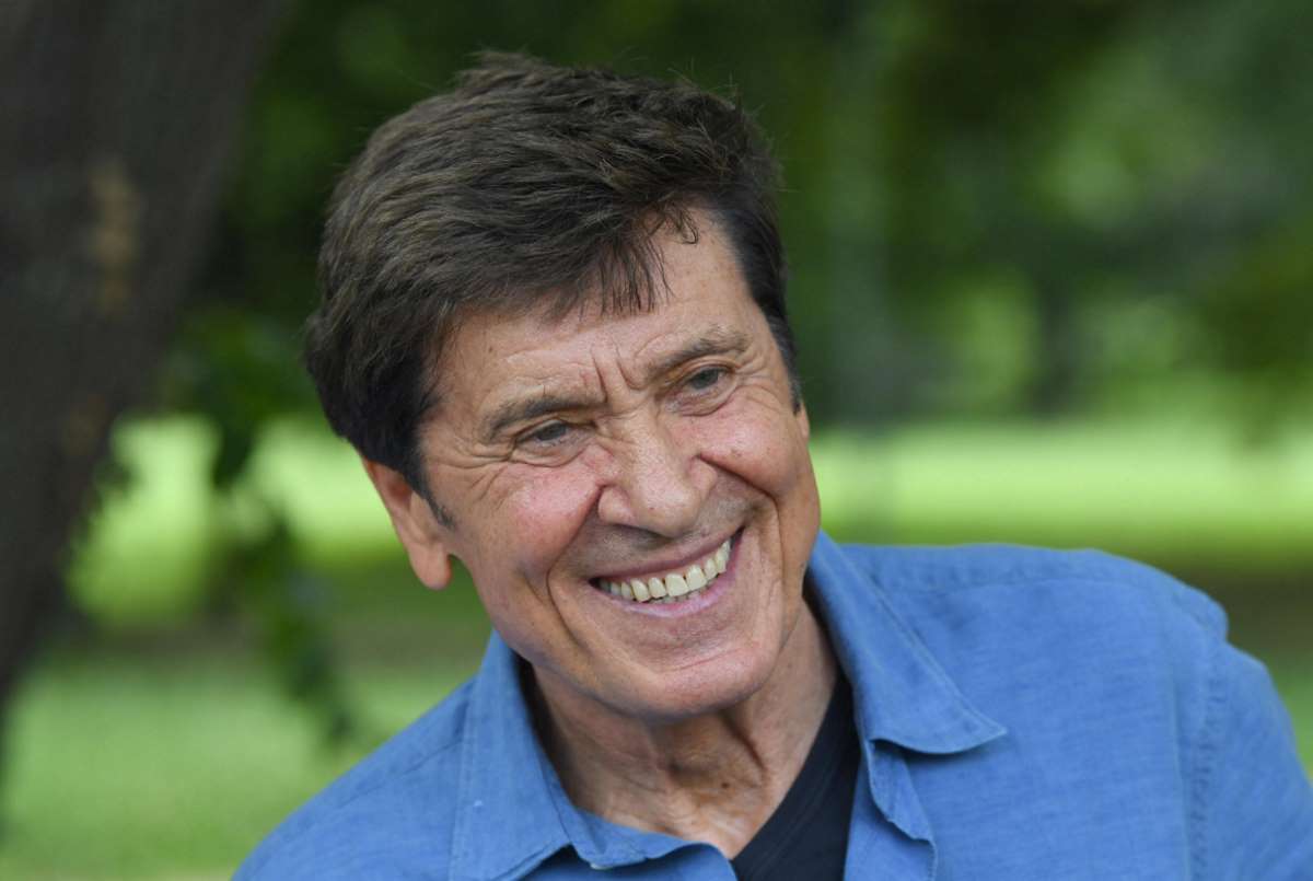 Gianni Morandi / ANSA: Daniel Dal Zennaro